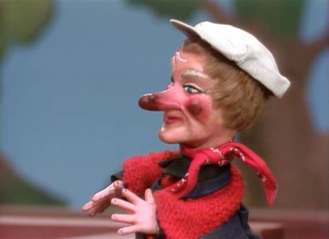 mr rogers puppets lady elaine.